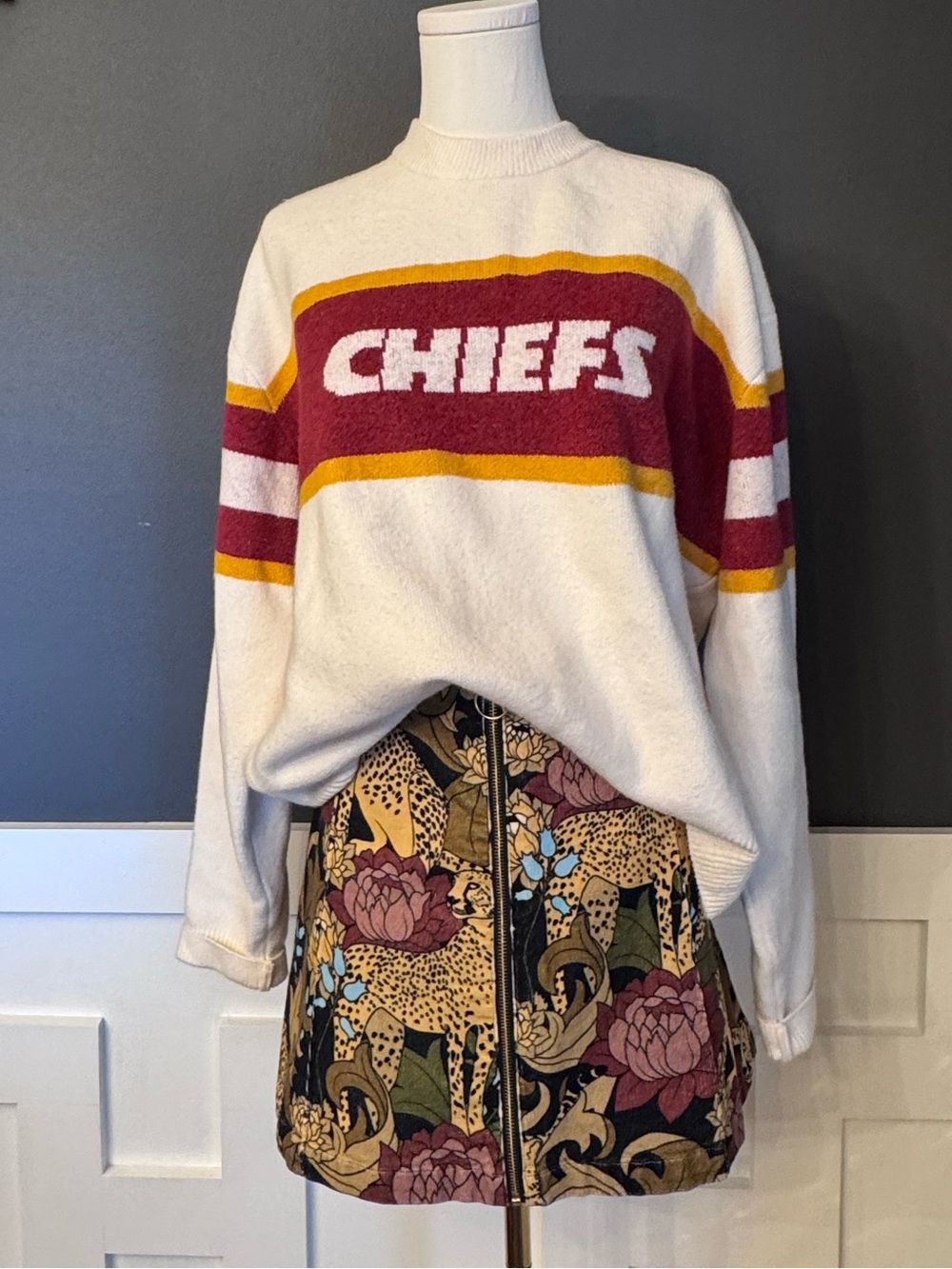Abercrombie for NFL KC Chiefs sweater